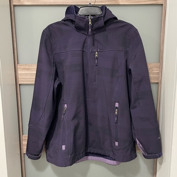 Free Country Jackets & Blazers - FREE COUNTRY Softshell Jacket
